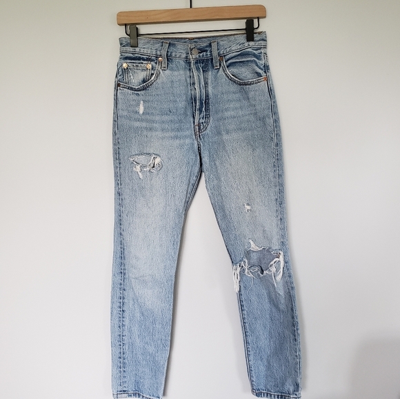 Levis 501 Skinny Jeans in Can't Touch This Distressed Sz 25 - Picture 2 of 7